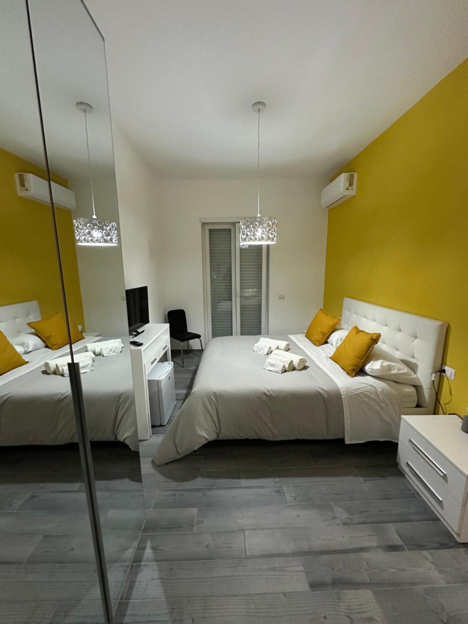 La Parthenope Suites Портичи Экстерьер фото